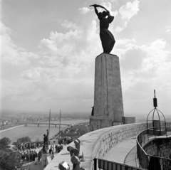 Magyarország, Gellérthegy, Budapest XI., kilátás a Felszabadulási emlékműtől a Petőfi híd felé., 1972, Gárdos Katalin, Budapest, Fortepan #268088