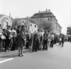 Hungary, Vác, Schuszter Konstantin (Konstantin) tér, a felvétel a fasizmus feletti győzelem 30. évfordulójának tiszteletére rendezett nagygyűlésen készült, 1975. május 11-én., 1975, Gárdos Katalin, Fortepan #268289