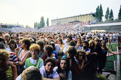 Magyarország, Budapest VIII., MTK pálya, háttérben a BKV Előre pálya lelátója., 1988, Glósz András, Budapest, Fortepan #268490