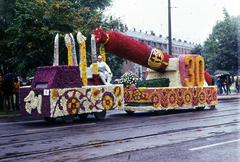 Hungary, Debrecen, Petőfi tér, Virágkarnevál., 1975, Hajdu Richárd, meat industry, ad truck, Fortepan #268575