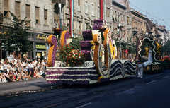 Hungary, Debrecen, Piac utca (Vörös Hadsereg útja), Virágkarnevál., 1974, Hajdu Richárd, flower parade, ad truck, Fortepan #268597