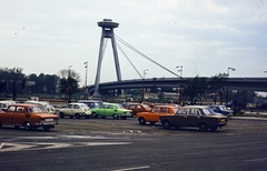 Slovakia, Bratislava, Új híd., 1975, Kanyó Béla, car park, colorful, Fortepan #269012