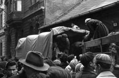 Magyarország, Budapest IX., Knézich utca a Hőgyes Endre utca és a Bakáts tér között., 1956, Juricza Tibor, forradalom, Budapest, Fortepan #26904