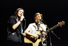 Magyarország, Budapest XIV., Budapest Sportcsarnok, a Fonográf 1984-es tripla koncertjének helyszíne. Koncz Zsuzsa és Szörényi Levente., 1984, Kanyó Béla, Budapest, Fortepan #269068