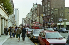 Egyesült Királyság, London, Tottenham Court Road, jobbra a Tottenham Street torkolata., 1986, Kanyó Béla, Fortepan #269253