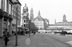 Németország, Drezda, a Drezdai Kastély (Residenzschloss), középen háttérben a Hofkirche tornya látható., 1970, Kohut család, NDK, Fortepan #269473