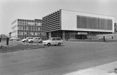 Magyarország, Budapest XI., Villányi út 29-43., a Kertészeti Egyetem „K” épülete., 1971, Középületépítő Vállalat - Kreszán Albert - Koczka András - Kemecsei József, Budapest, Volkswagen Bogár, Simson Star, Fortepan #269478