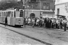 Magyarország, Budapest V.,Budapest XIII., Jászai Mari tér, a 2-es villamos végállomása. Háttérben a Szent István körút., 1976, Középületépítő Vállalat - Kreszán Albert - Koczka András - Kemecsei József, Budapest, Fortepan #269513