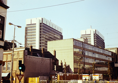 Netherlands, The Hague, keresztbe a Spui, a Gedempte Gracht torkolatából nézve, háttérben a holland belügyminisztérium és igazságügyi minisztérium épületei., 1977, Ladinek Viktor, colorful, Fortepan #269653