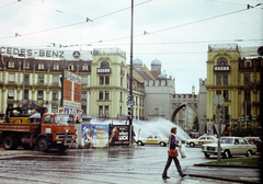 Germany, Munich, Karlsplatz, szemben a Neuhauser Strasse-nál a középkori városkapu., 1980, Ladinek Viktor, colorful, Fortepan #269676