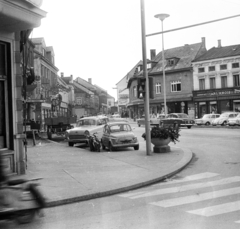 Ausztria, Amstetten, a Rathausstrasse torkolata a Hauptplatz-nál., 1963, Ladinek Viktor, gyalogátkelő, Fortepan #269741