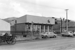 Hungary, Tarcal, Fő utca 66., Pártház, később takarékszövetkezet a Rákóczi utca sarkán., 1974, Leskó Imre, Party Headquarters, Fortepan #269807