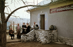 Hungary, Bükkszentkereszt, Borostyán kisvendéglő., 1965, Szilvási hagyaték, colorful, backpack, restaurant, Fortepan #270017