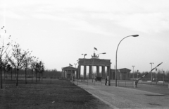 Németország, Berlin, Kelet-Berlin, Pariser Platz, Brandenburgi kapu., 1970, Ungár Nóra, Fortepan #270063