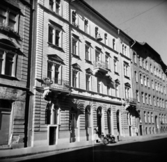 Magyarország, Budapest VII., Marek József utca, szemben középen a 36-os számú ház., 1963, Vozárik Edit, Budapest, Fortepan #270244