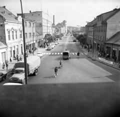 Szlovákia, Nyitra, a Štefánikova trieda a Palárikova ulica torkolatától nézve., 1968, Vozárik Edit, Fortepan #270351