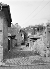 Magyarország, Szentendre, Bogdányi út (Vöröshadsereg utca) a Malom utca torkolatánál, a lépcső a Szamárhegyre vezet., 1971, Vozárik Edit, Fortepan #270447