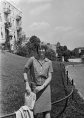 Hungary, Budapest II., a felvétel a Mechwart téri Kerületi Tanács épülete (később Polgármesteri Hivatal) mögötti területen készült. Távolban a a Gül Baba türbe köré épített Wagner villa látható., 1964, Ungváry Rudolf, Budapest, Fortepan #270510