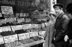 1977, Fodor András örökösei, candy store, sweets, display, price tag, Fortepan #270972