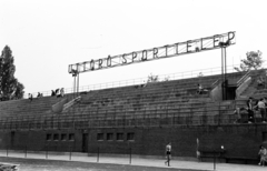 Magyarország, Margitsziget, Budapest, Úttörő sporttelep / Úttörő stadion (később Margitszigeti Atlétikai Centrum)., 1963, Lipovits Károly, Fortepan #271058