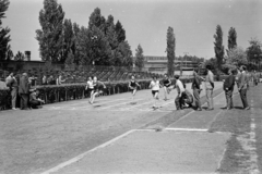 Magyarország, Győr, Vasas ETO sporttelep, úttörők megyei négytusa bajnoksága., 1964, Lipovits Károly, stadion, sportoló, néző, Fortepan #271369