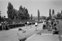 Magyarország, Győr, Vasas ETO sporttelep, úttörők megyei négytusa bajnoksága., 1964, Lipovits Károly, verseny, fényképezőgép, Fortepan #271370