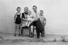 1959, Lipovits Károly, sitting on lap, family, Fortepan #271685