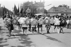 Hungary, Csorna, Szent István (Szabadság) tér, május 1-i felvonulás., 1975, Lipovits Károly, Fortepan #271750