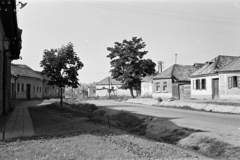 Hungary, Eger, Szvorényi József (Szovjet hadsereg) utca az Árpád utcától a Szederkényi Nándor utca felé nézve, 1962, Lipovits Károly, Fortepan #271772