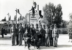 Hungary, Budapest XVI., Hősök tere, a késöbbi Ostoros út - Strand Kert határolta terület, I. világháborús emlékmű (Istók János, 1937.), 1938, Hózer Benjamin, firefighter, Budapest, Fortepan #272494