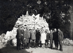 Szlovákia, Besztercebánya, Árpád park / Mestský park, a felvétel a szökőkút előtt készült., 1931, Jurányi Attila, Fortepan #272564