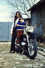 Hungary, Bátaszék, 1975, Miskolczi Zsuzsa, motorcycle, girls'n'cars, colorful, MZ-brand, Fortepan #272671