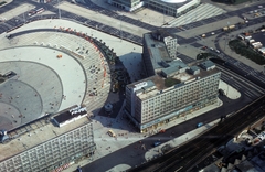 Germany, Berlin, Kelet-Berlin, kilátás a TV toronyból az Alexanderplatz felé, bal oldalon alul a Berolinahaus, középen az Alexanderhaus látható., 1975, Szűcs Ágnes, Fortepan #272811