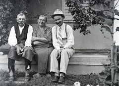 1937, Fortepan/Album085, three people, arms crossed over the chest, tie, suspenders, hat, moustache, checked dress, Fortepan #272869