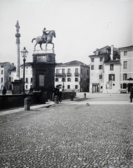 Olaszország, Padova, Piazza del Santo, Gattamelata zsoldosvezér lovasszobra., 1908, Flanek-Falvay-Kováts, gázlámpa, dombormű, lovas szobor, Fortepan #272911