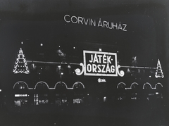 Magyarország, Budapest VIII., Blaha Lujza tér, Corvin Áruház., 1930, Flanek-Falvay-Kováts, Corvin Áruház, Budapest, neonreklám, éjszaka, díszkivilágítás, Fortepan #272936