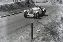 Magyarország, Budapest II., Látó-hegy / Gugger-hegy, a felvétel a Királyi Magyar Automobil Club hegyiversenyén készült, 1929. június 29-én. Franz Wentzler (Mercedes-Benz)., 1929, Flanek-Falvay-Kováts, autóverseny, Mercedes-Benz SS, Budapest, versenyautó, rajtszám, Fortepan #272985