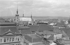 Csehország, Brno, látkép a régi városháza tornyából, középen a Szent Jakab-templom., 1963, Schermann Ákos, Fortepan #273018