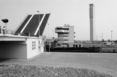 Hollandia, Lelystad, a Houtribcomplexbrug felnyitható híd., 1976, Schermann Ákos, Fortepan #273098