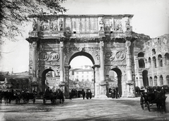 Italy, Rome, Piazza del Arco di Constantino, szemben Constantinus császár diadalíve, jobbra a Colosseum., 1909, Vargha Zsuzsa, Roman Empire, ancient culture, Fortepan #273551