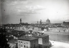 Italy, Florence, kilátás a Piazzale Michelangelo-tól, balra a Palazzo Vecchio magaslik ki, szemben a Dóm és a Campanile, jobb szélen a Santa Croce bazilika látható., 1909, Vargha Zsuzsa, Fortepan #273560