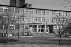 Magyarország, Budapest XXI., Görgey Artúr tér 8. (Áruház tér 21-22.), Szakorvosi Rendelőintézet (később Tóth Ilona Egészségügyi Szolgálat Szakorvosi Rendelőintézete)., 1974, Szilvási hagyaték, Budapest, Fortepan #273765