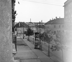 Magyarország, Óbuda, Budapest III., kilátás a Bécsi út 95-ös számú házból a Nagyszombat utcai kereszteződés felé., 1964, Szilvási hagyaték, Budapest, Fortepan #273864