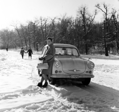 1963, Szilvási hagyaték, lányok-járművek, rendszám, Trabant 500, Fortepan #273888