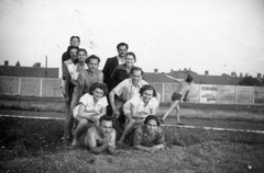 Hungary, Szolnok, MTE sportpálya., 1947, Mészöly Leonóra, happiness, tableau, women, men, Fortepan #27488