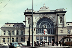 Magyarország, Budapest VIII., Baross tér, Keleti pályaudvar., 1970, Kristek Pál, plakát, Budapest, forgalom, Csepel 344, Fortepan #274896