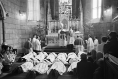 Hungary, Veszprém, Szentháromság tér, Szent Mihály-székesegyház, a felvétel papok szentelésekor készült., 1954, Hámori Gyula, Best of, ordination, church, chapel, Fortepan #276193