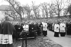 Magyarország, Budakeszi, Makkosmária, a felvétel az Angyalok Királynéja-templom kertjében készült., 1961, Hámori Gyula, Fortepan #276359