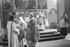 Magyarország, Budapest V., Március 15. tér, Belvárosi Nagyboldogasszony Főplébánia-templom. A szárnyas oltár Molnár C. Pál alkotása., 1961, Hámori Gyula, Budapest, Fortepan #276393