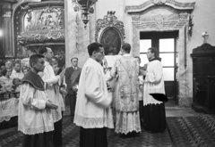 1956, Hámori Gyula, church interior, vestments, Fortepan #276419